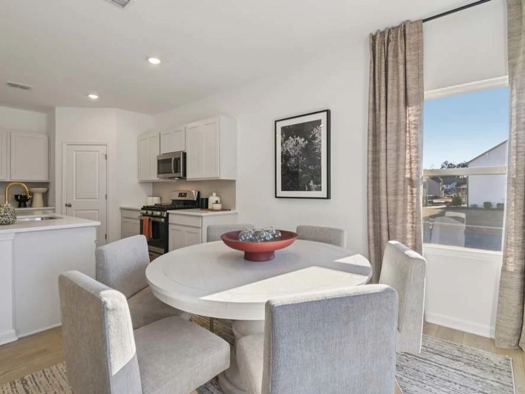 The Pointe at Heron Bay - Astrid Interior Image 9