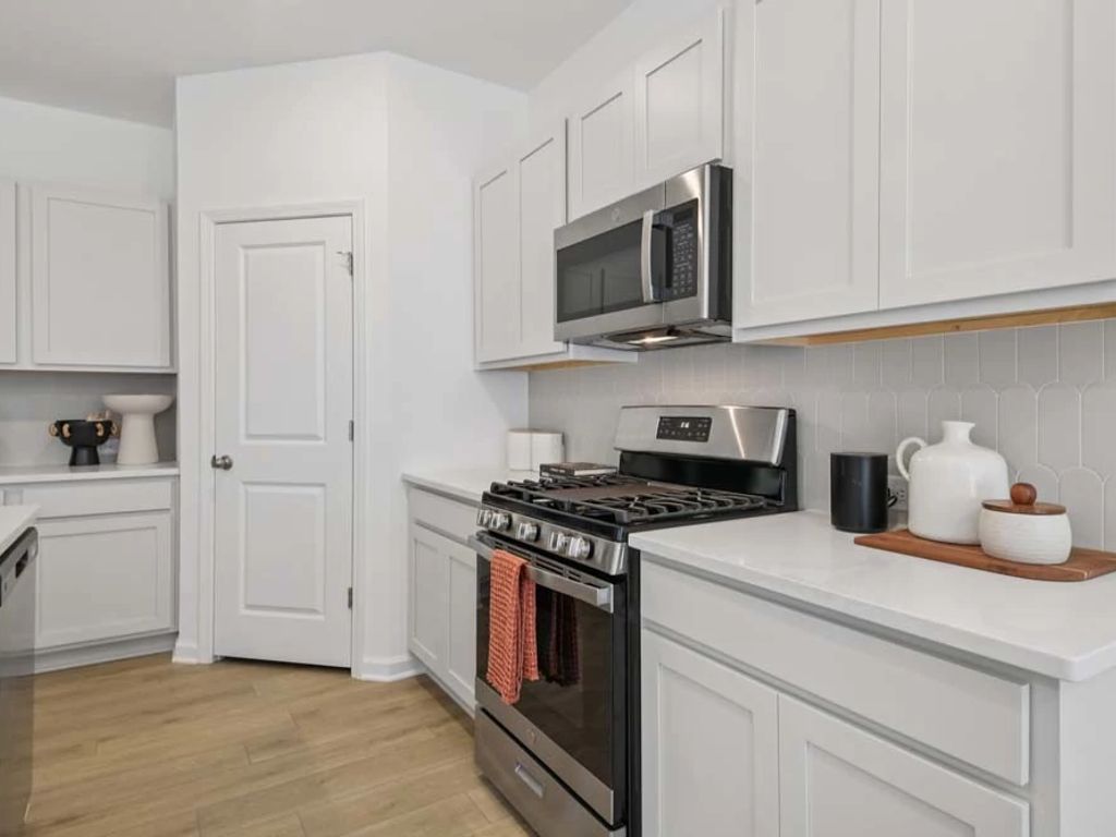 The Pointe at Heron Bay - Astrid Interior Image 18