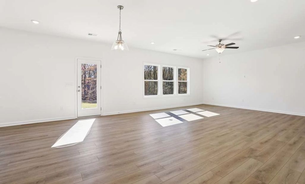 Sample Photo: Breakfast Area & Family Room