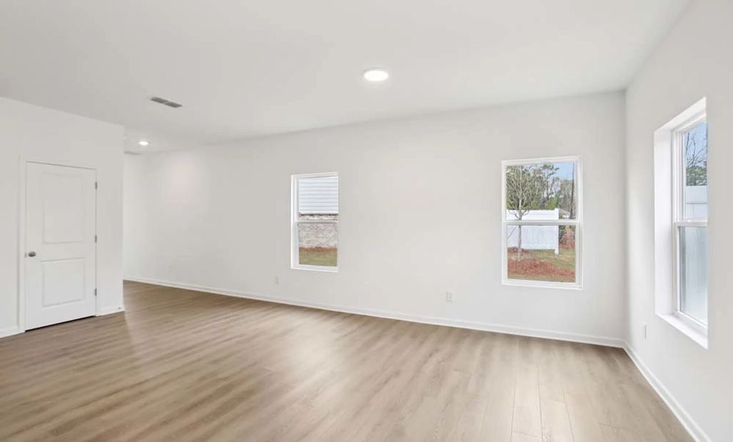 Sample Photo: Family Room