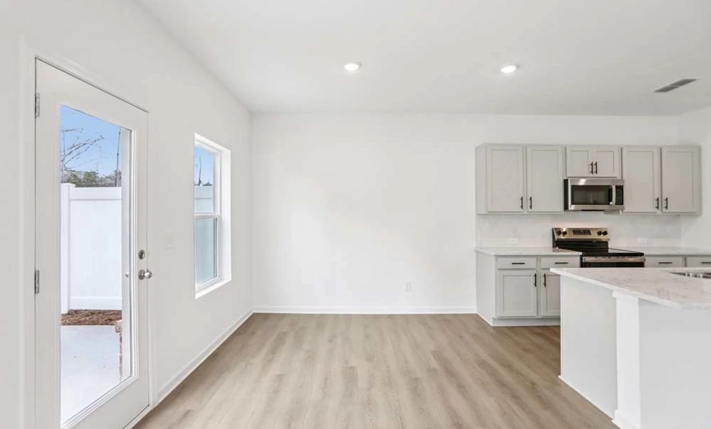 Sample Photo: Breakfast Nook