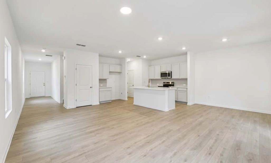 Sample Photo: Family Room