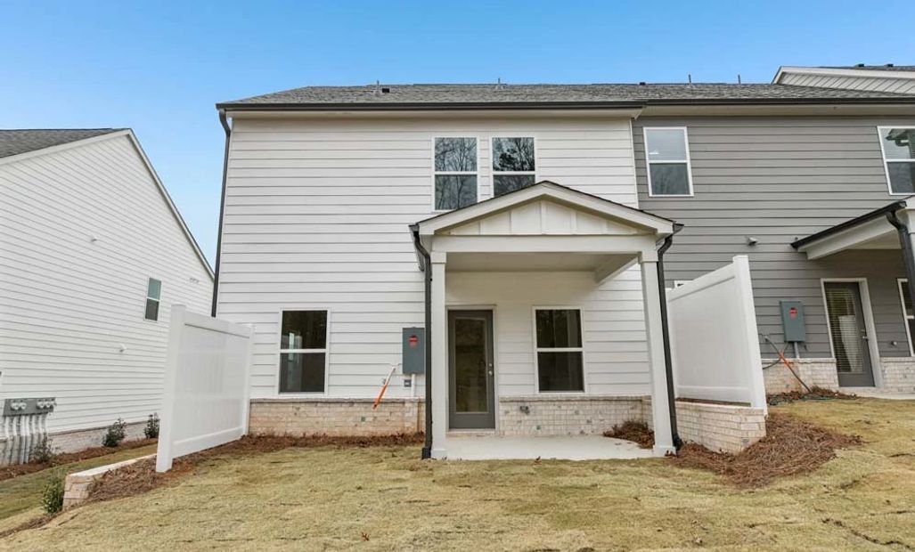 Sample Photo: Rear Exterior