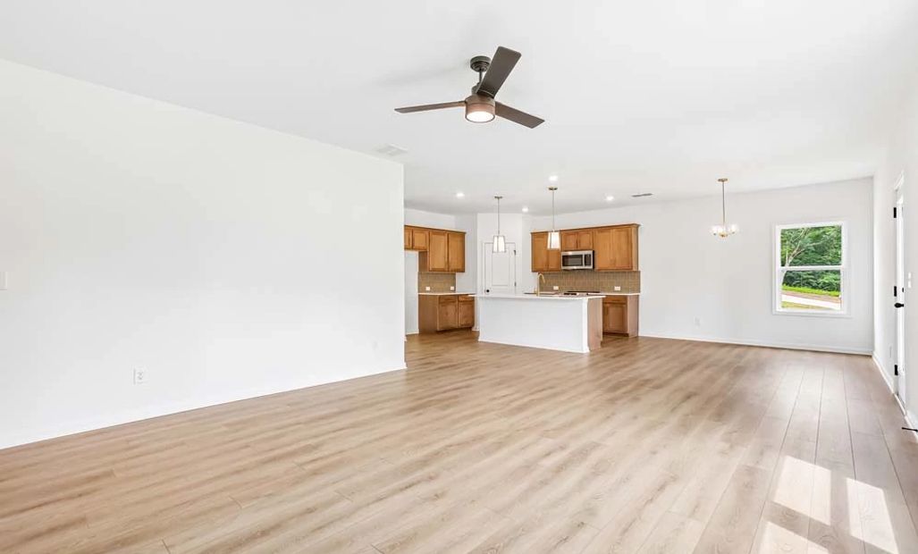 Sample Photo: Family Room