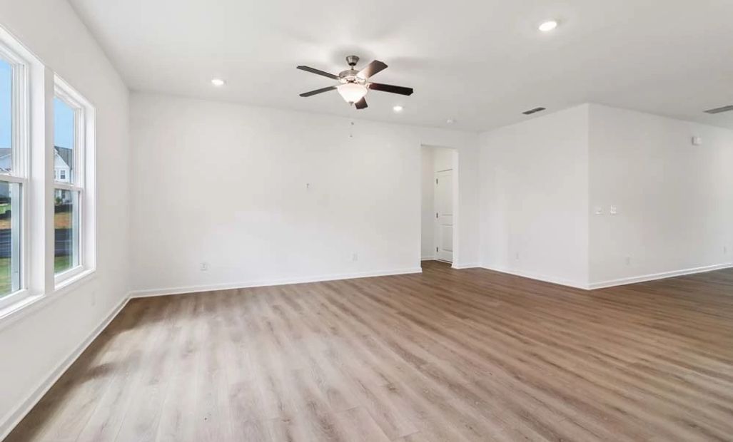 Sample Photo: Family Room