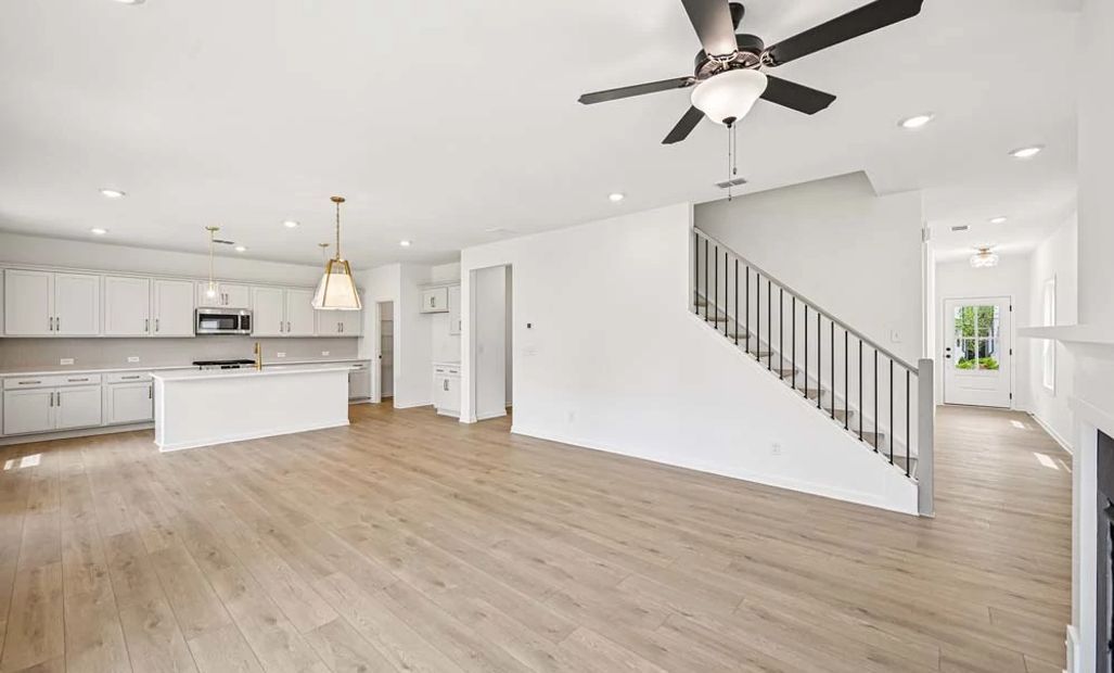 Sample Photo: Family Room
