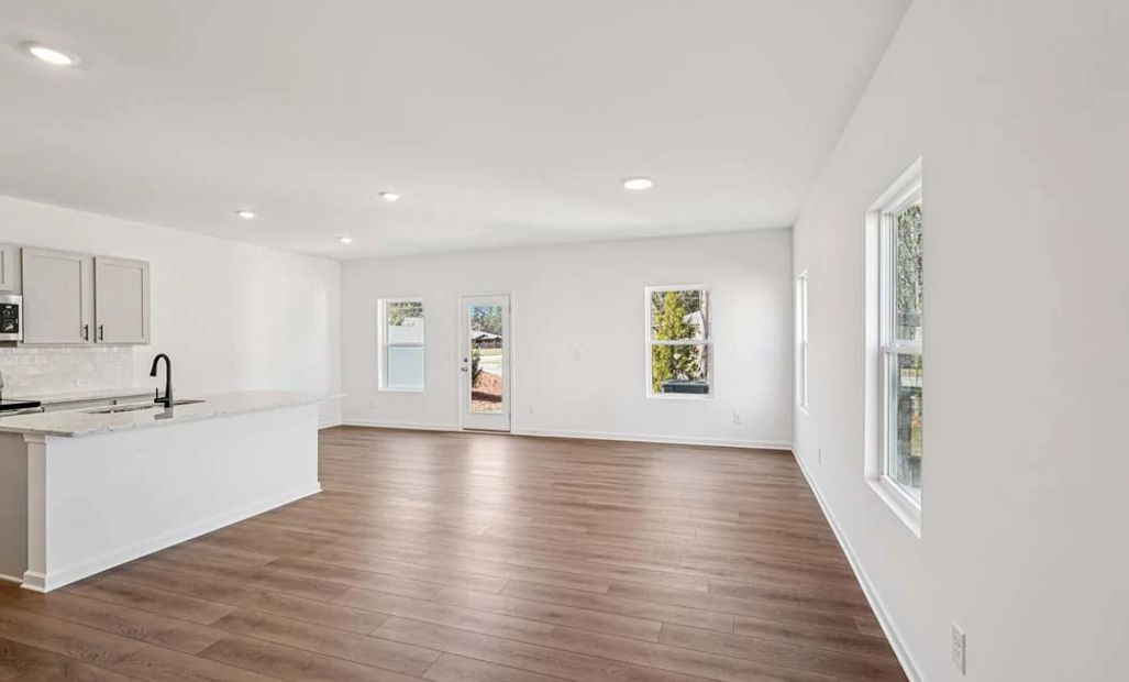 Sample Photo: Family Room
