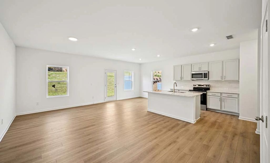 Sample Photo: Family Room