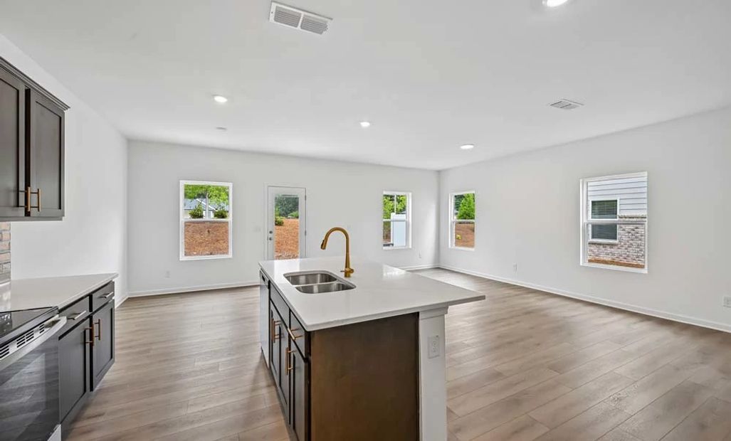 Kitchen featuring Oxford Collection Finishes