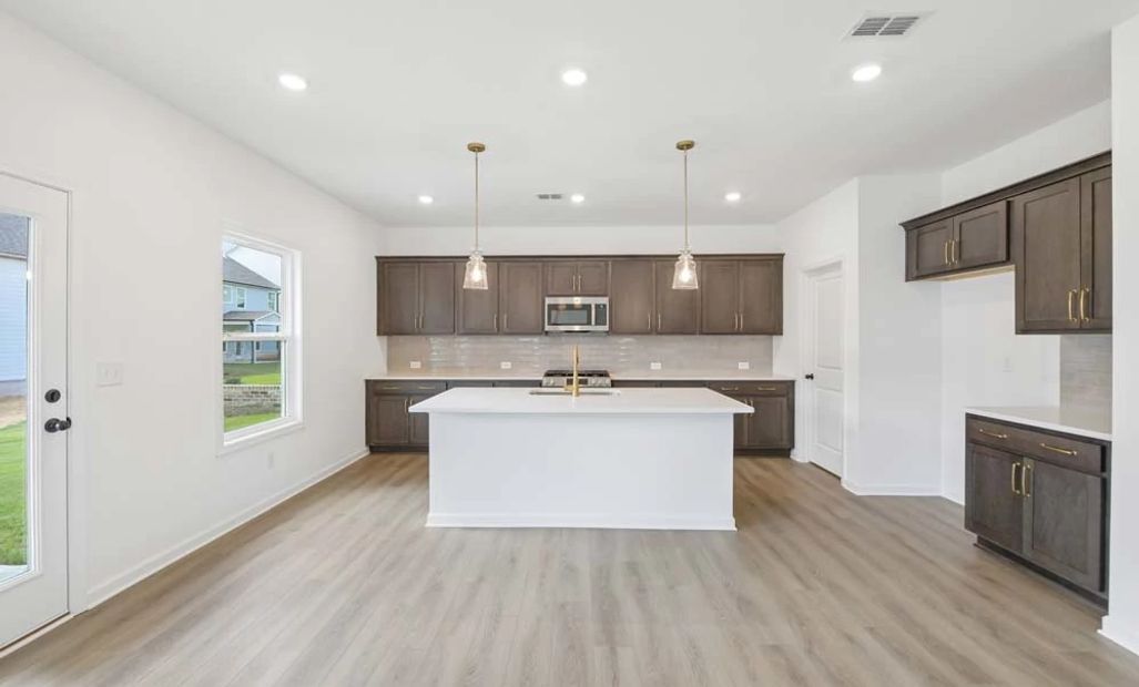 Kitchen featuring Oxford Collection Finishes