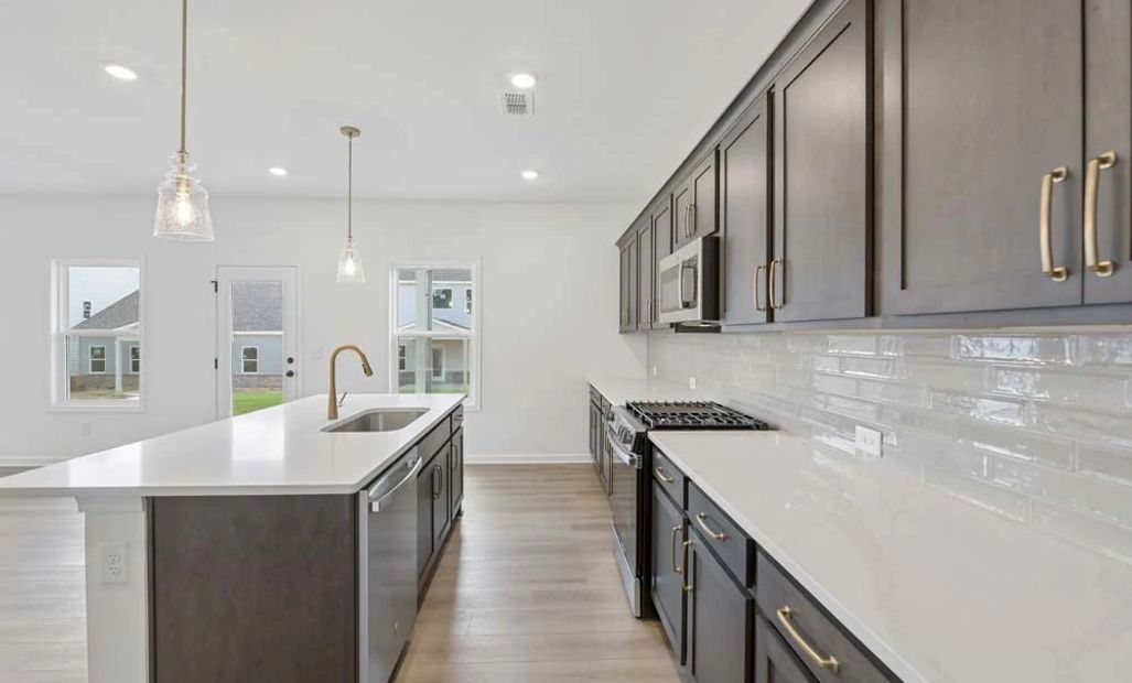 Kitchen featuring Oxford Collection Finishes