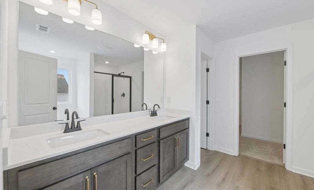 Primary Bathroom featuring Oxford Collection Finishes