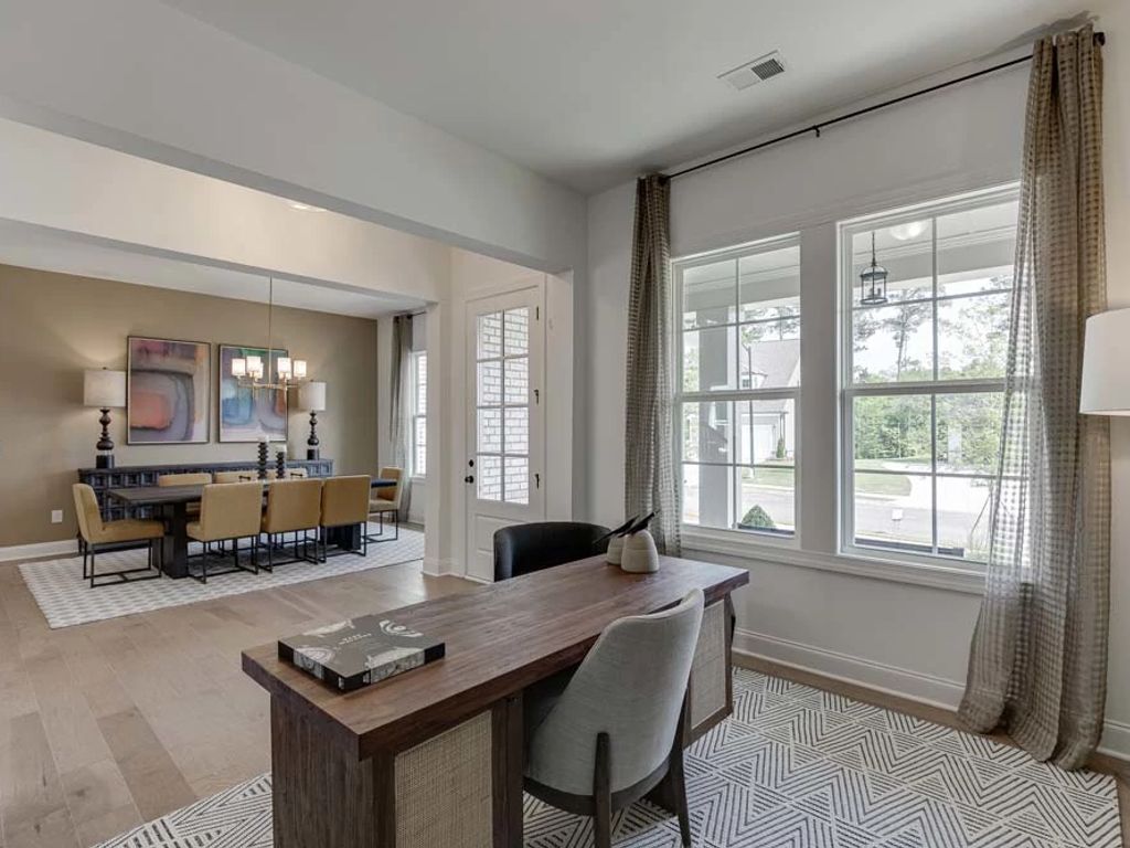 Sterling Crest - Cromwell Interior Image 2