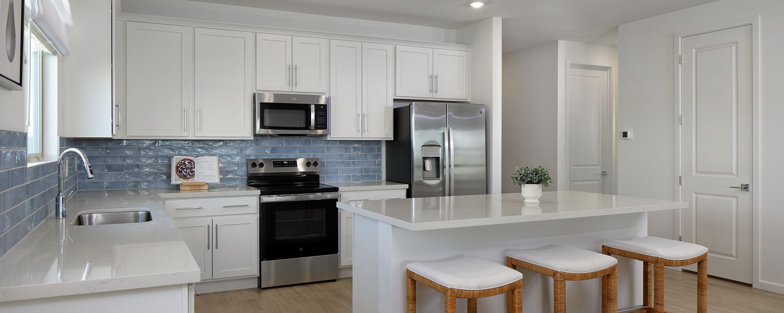 casa en Skyline Village por Ashton Woods