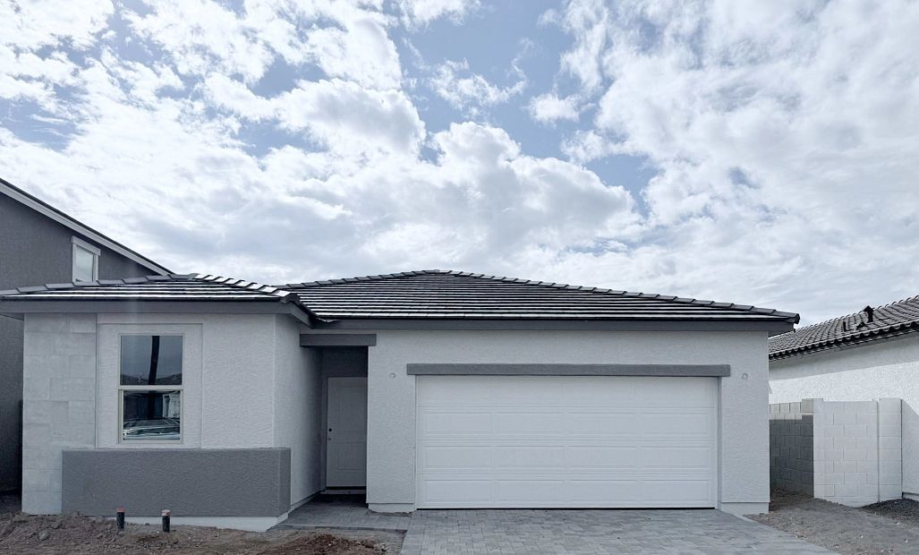 18211 W La Senda Dr (Iris)