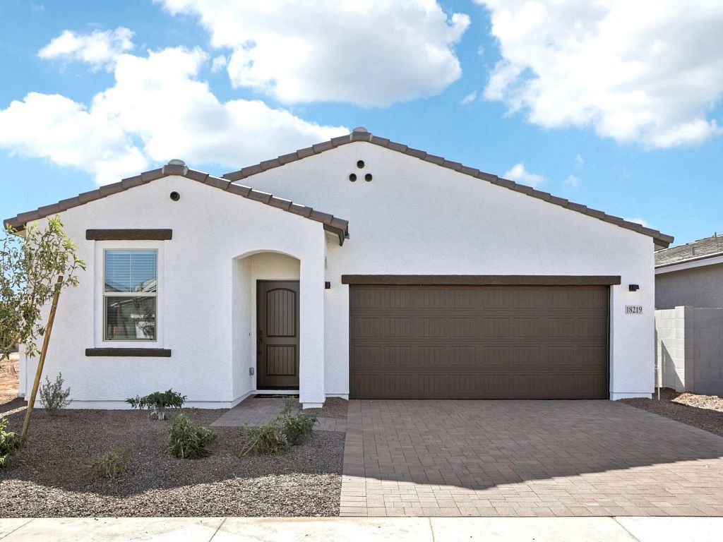 22270 North Austin Ranch Drive. Surprise, AZ 85387