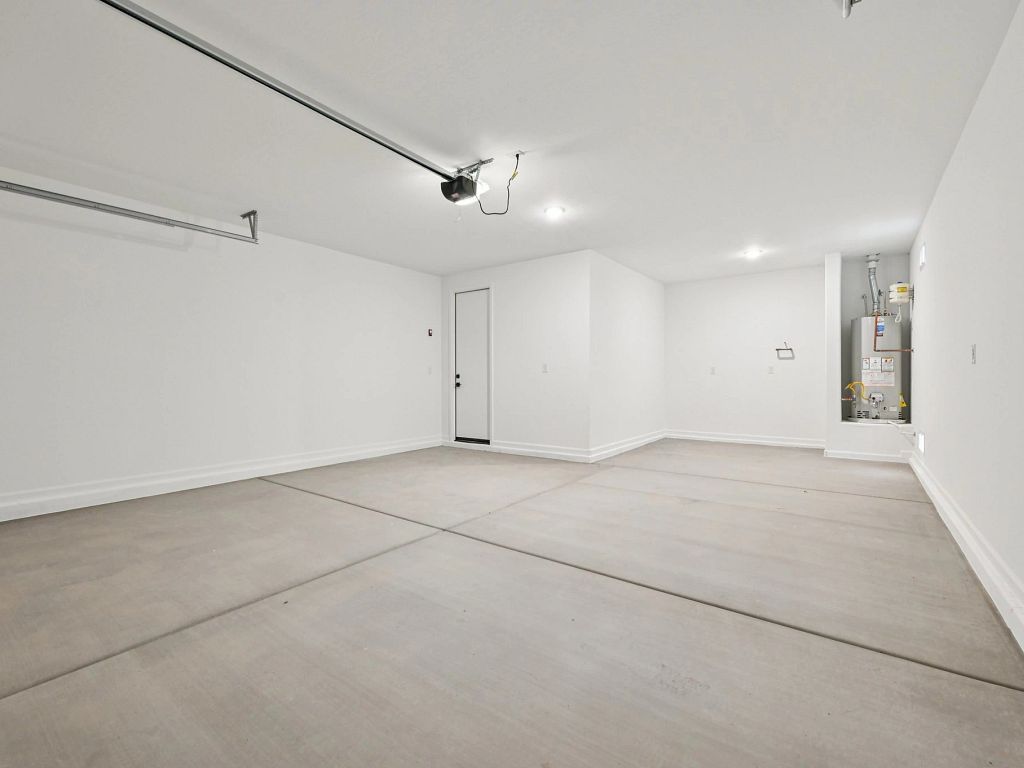 Aloravita - Sage Interior Image 21
