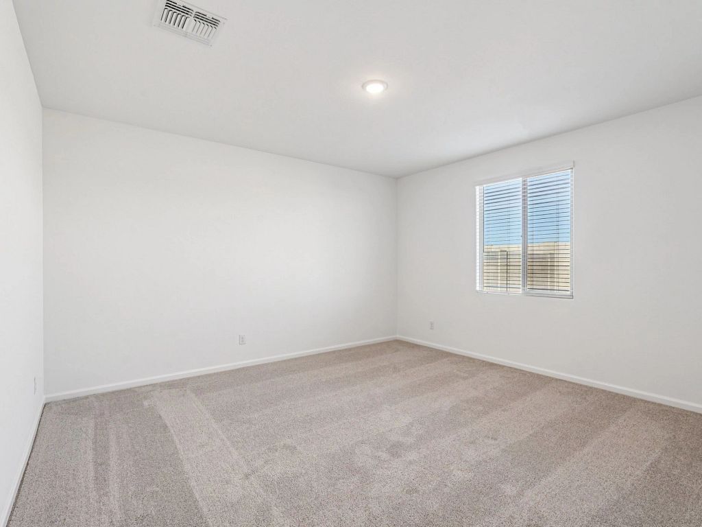 Skyline Village - Lilac Interior Image 9