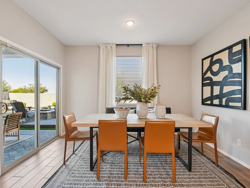 Estrella Crossing - Topaz Interior Image 5