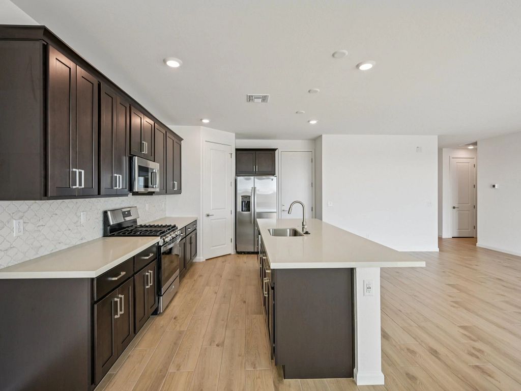 Wales Ranch - Violet Interior Image 5