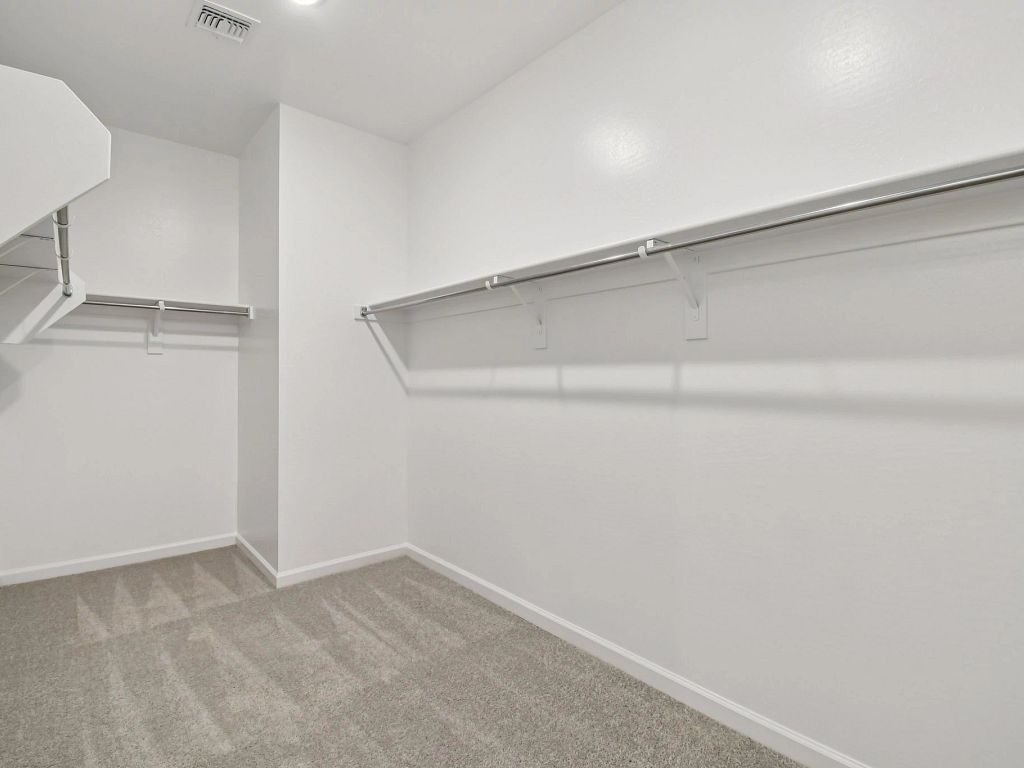 Estrella Crossing - Ruby Interior Image 16
