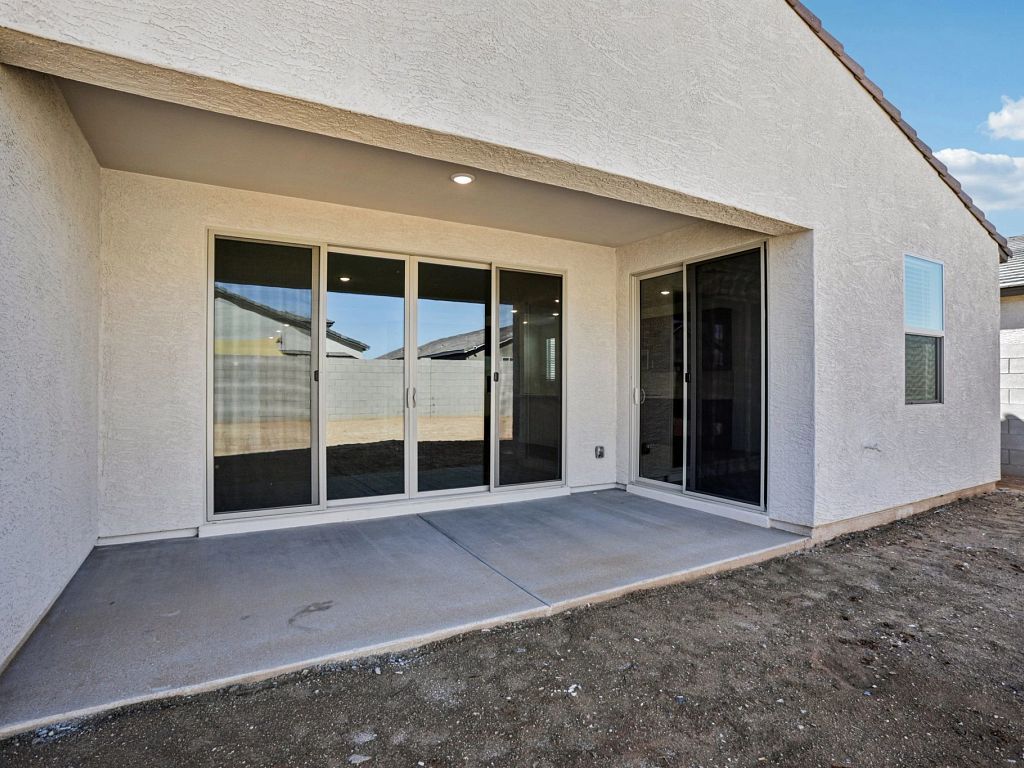 Estrella Crossing - Jade Interior Image 21