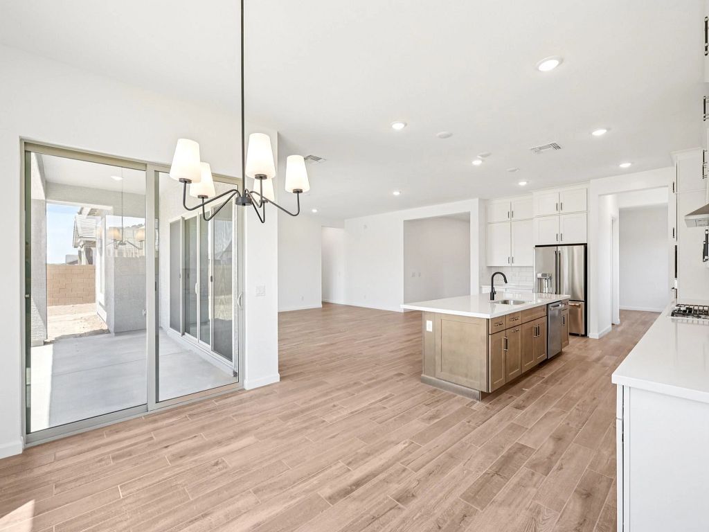 Madera - Aspen Interior Image 6