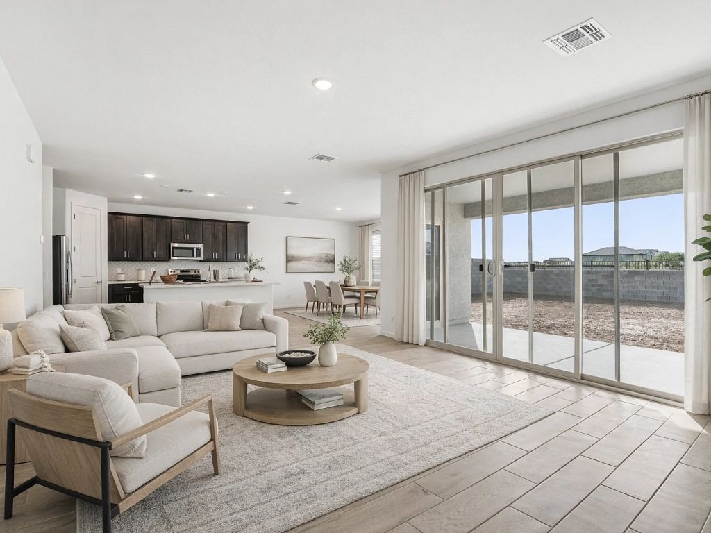 4729 West Donner Drive. Laveen, AZ 85339