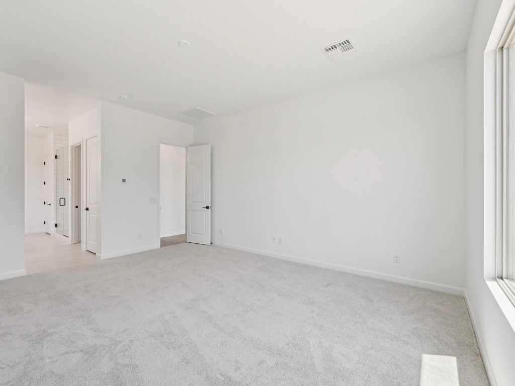 Madera - Aspen Interior Image 16