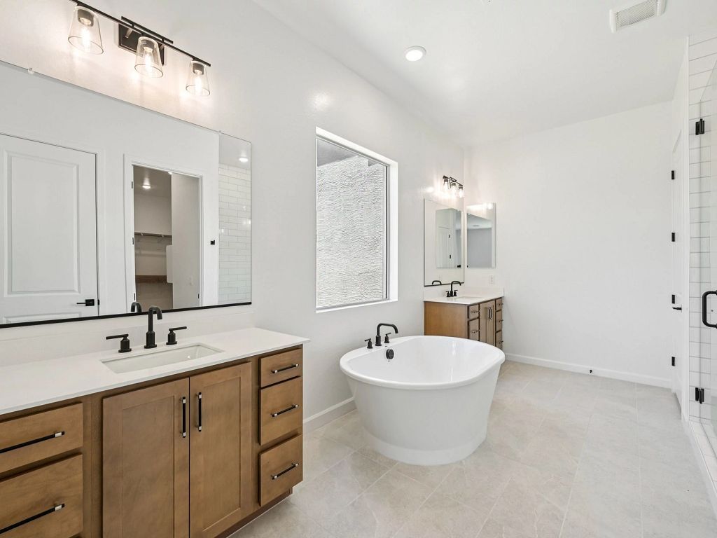 Madera - Aspen Interior Image 17