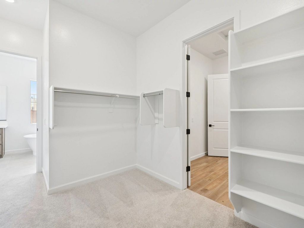 Madera - Aspen Interior Image 19