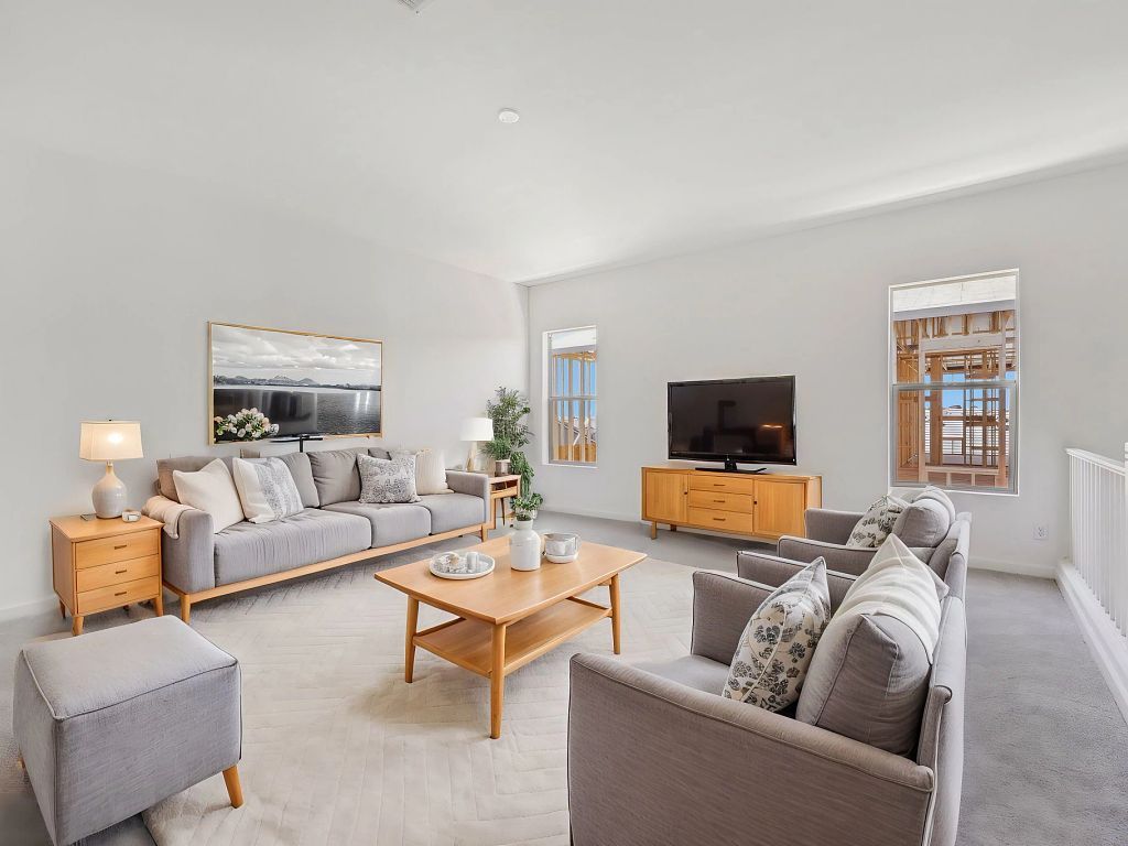 Estrella Crossing - Diamond Interior Image 10