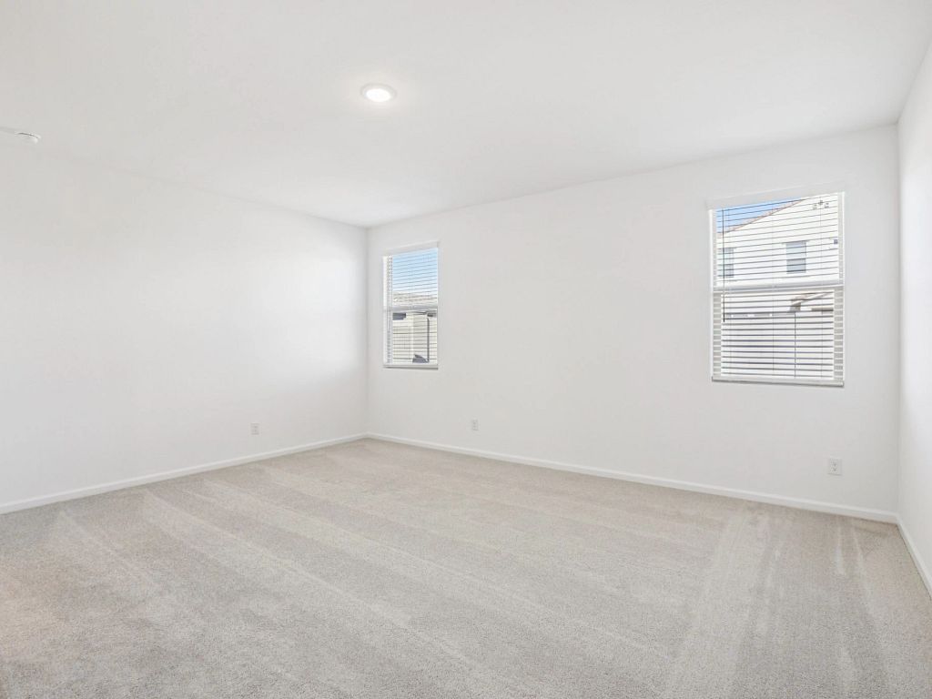 Amarillo Creek - Poppy Interior Image 7