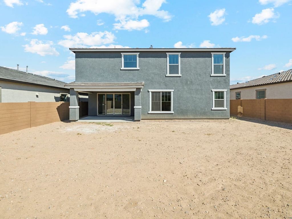 Estrella Crossing - Diamond Interior Image 18