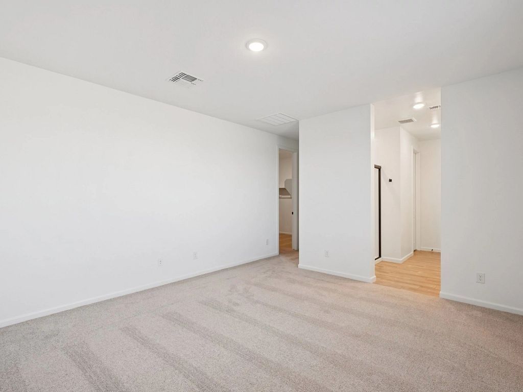 Stonebridge Manor - Opal RV Garage Interior Image 14