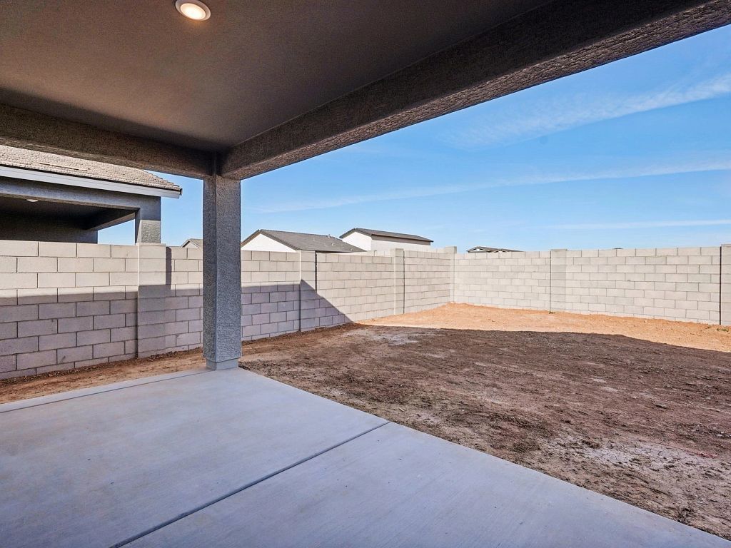 Estrella Crossing - Opal RV Garage Interior Image 20