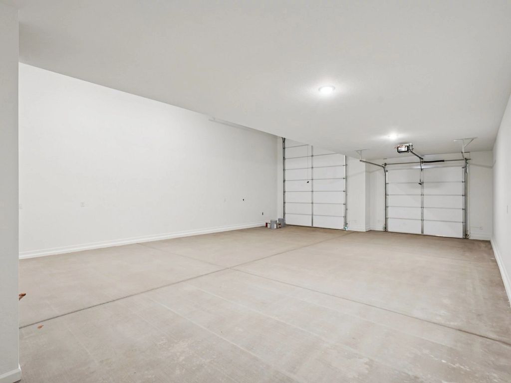 Estrella Crossing - Opal RV Garage Interior Image 23