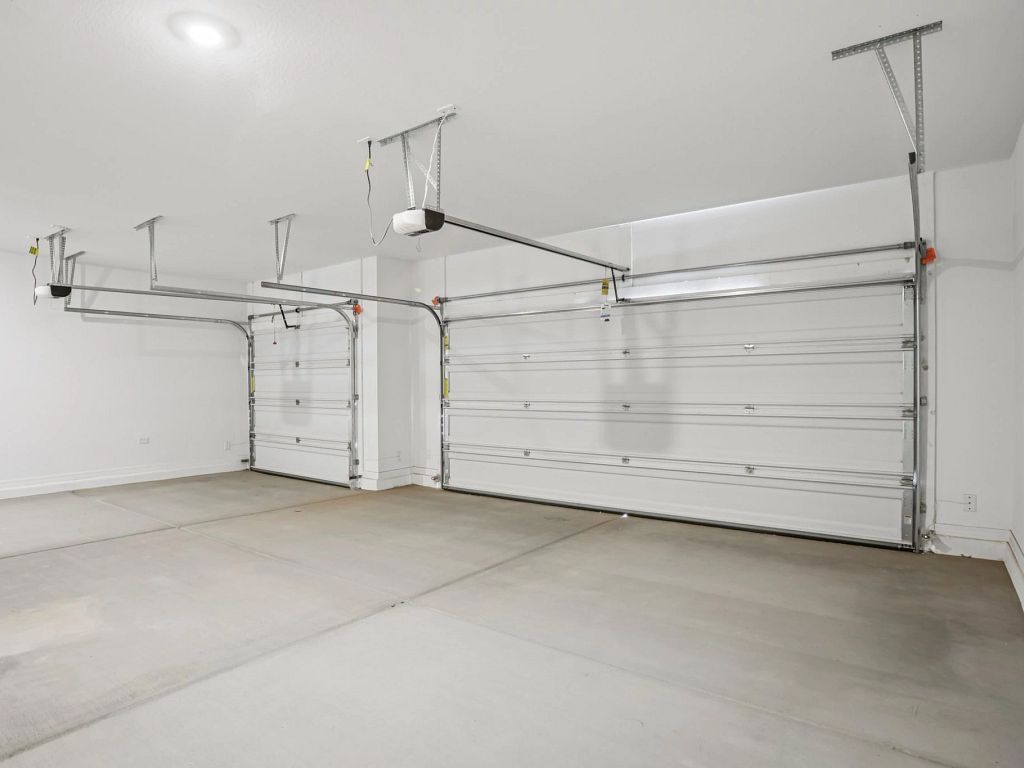 Amarillo Creek - Poppy Interior Image 13