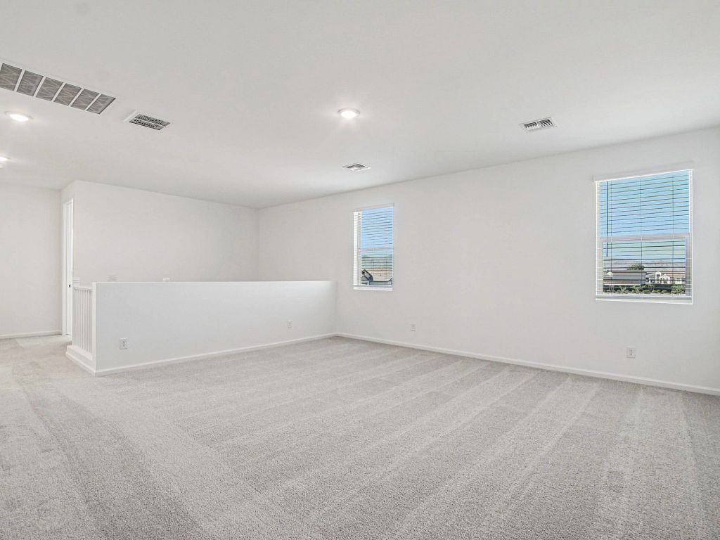 Stonebridge Manor - Emerald Interior Image 10