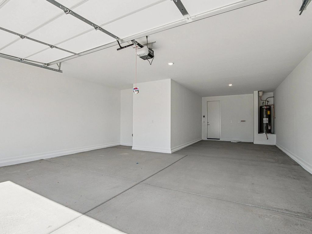 Stonebridge Manor - Emerald Interior Image 14