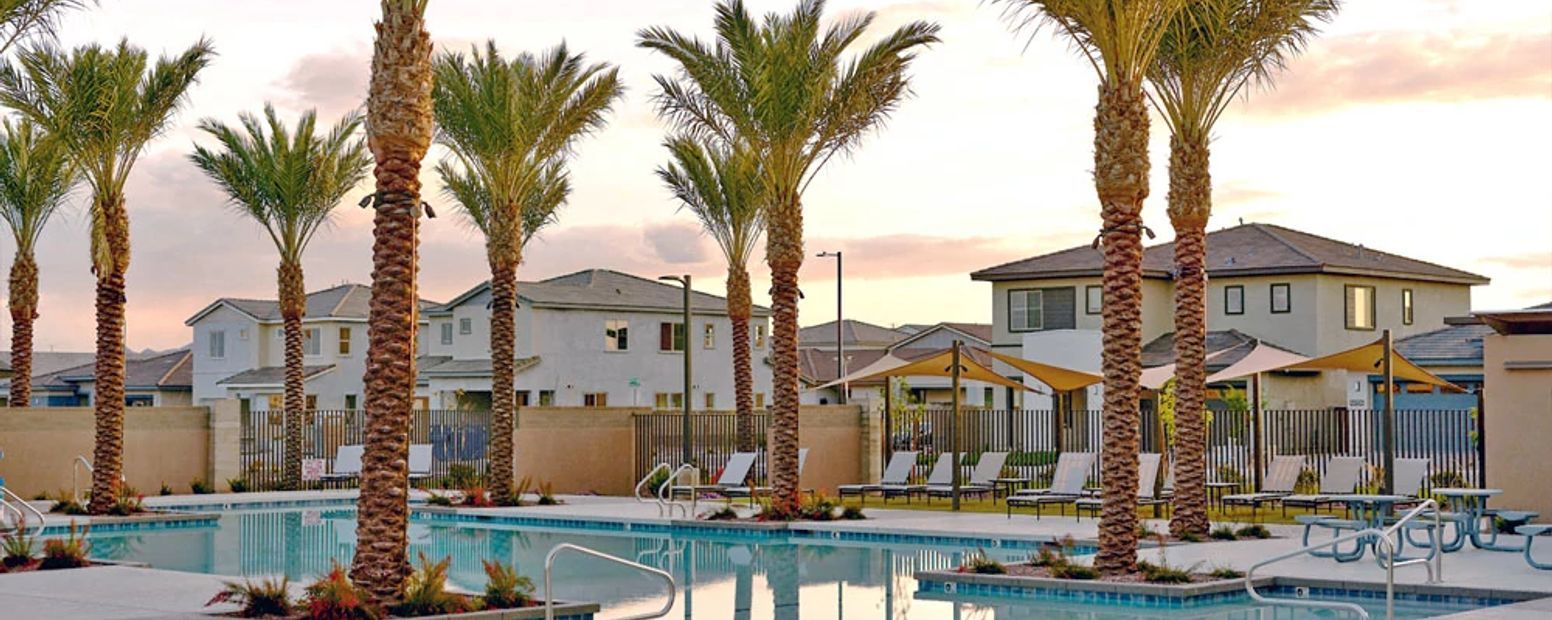 Luxury Resort Style Pool