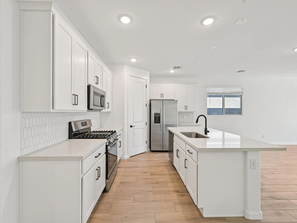 Aloravita - Sage Interior Image 5