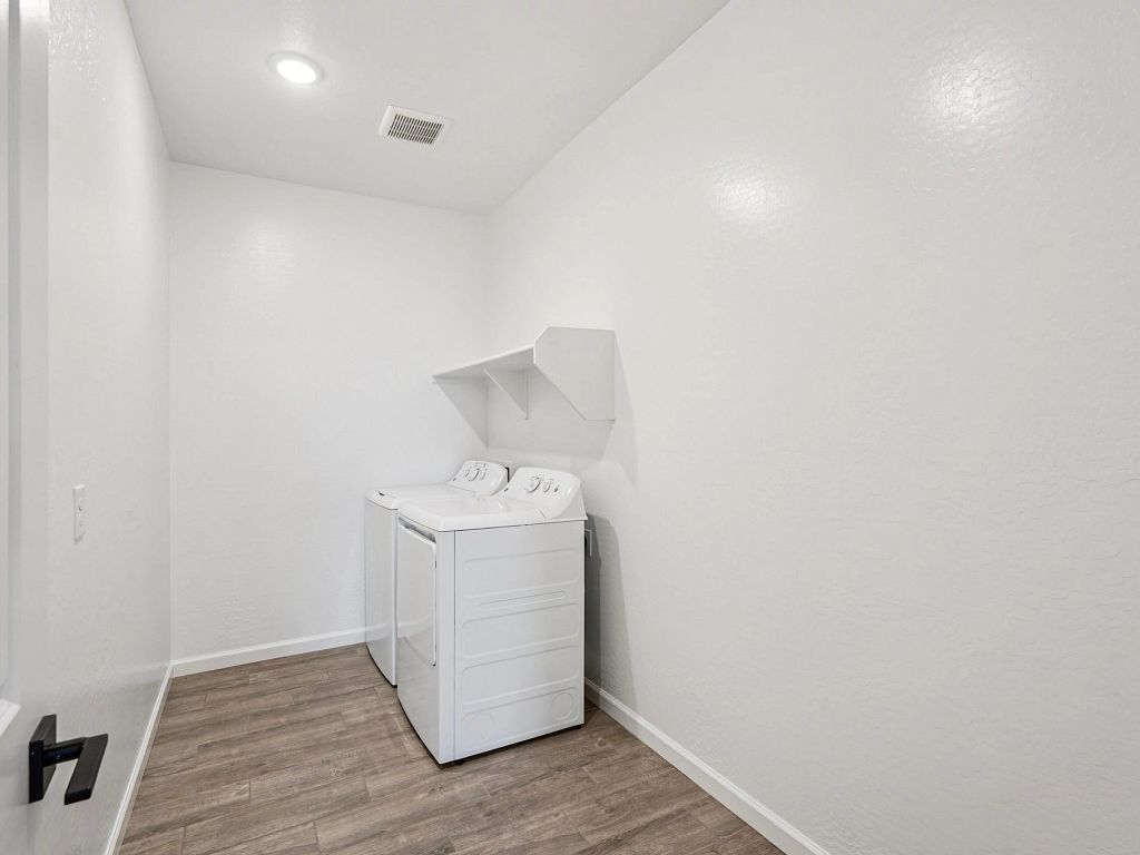 Aloravita - Daisy Interior Image 17