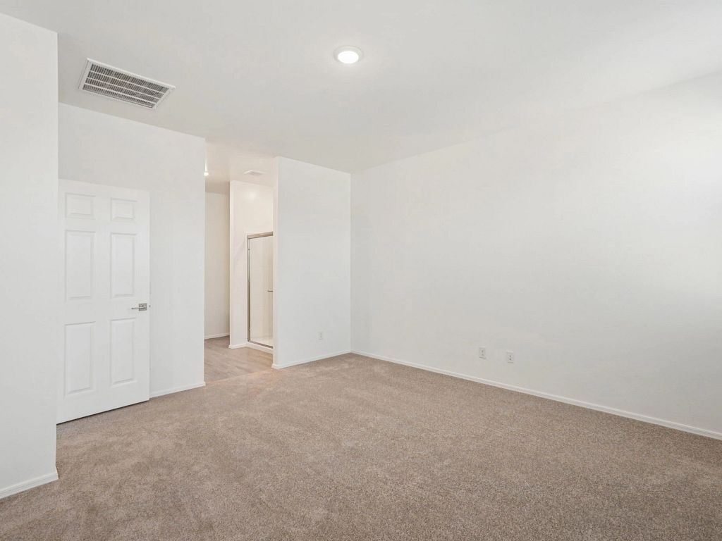 Stonebridge Manor - Marigold Interior Image 12