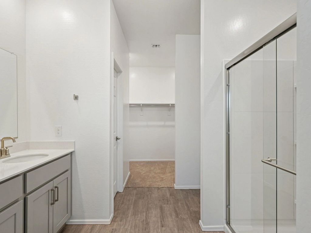 Stonebridge Manor - Marigold Interior Image 13