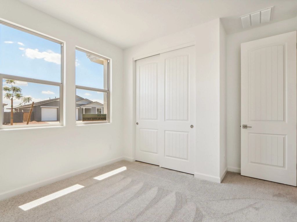 Stonebridge Manor - Opal Interior Image 6