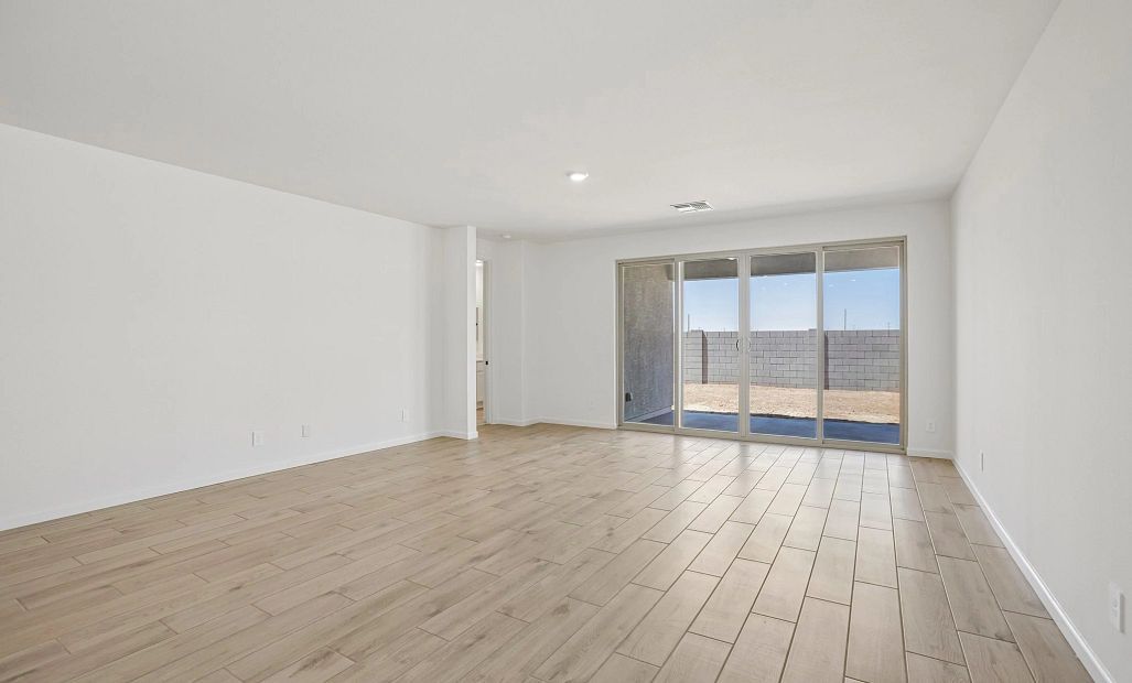 Great room with upgraded 4 panel slider