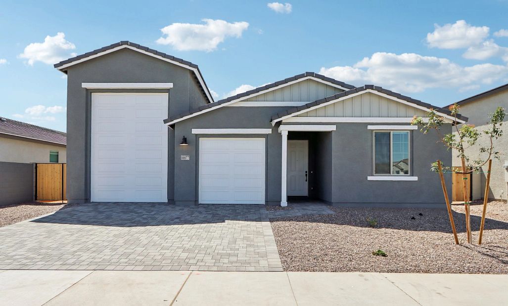 10077 N 156th Ave (Ruby RV)