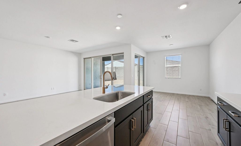 Kitchen featuring the Oxford Collection. Not actual home, finishes may vary.