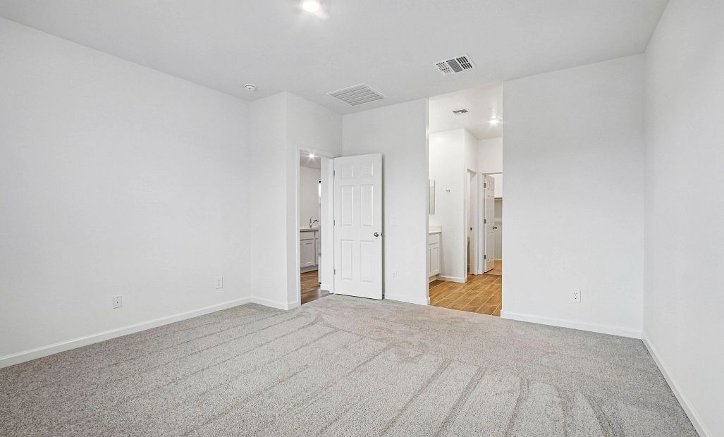 Primary suite